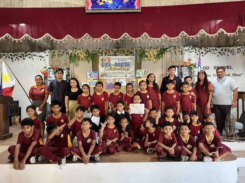 Ezra Mission Academy students and teachers gathered during a Sci-Math celebration